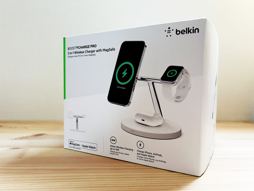Belkin BOOST↑CHARGE PRO 3-in-1の箱(前)