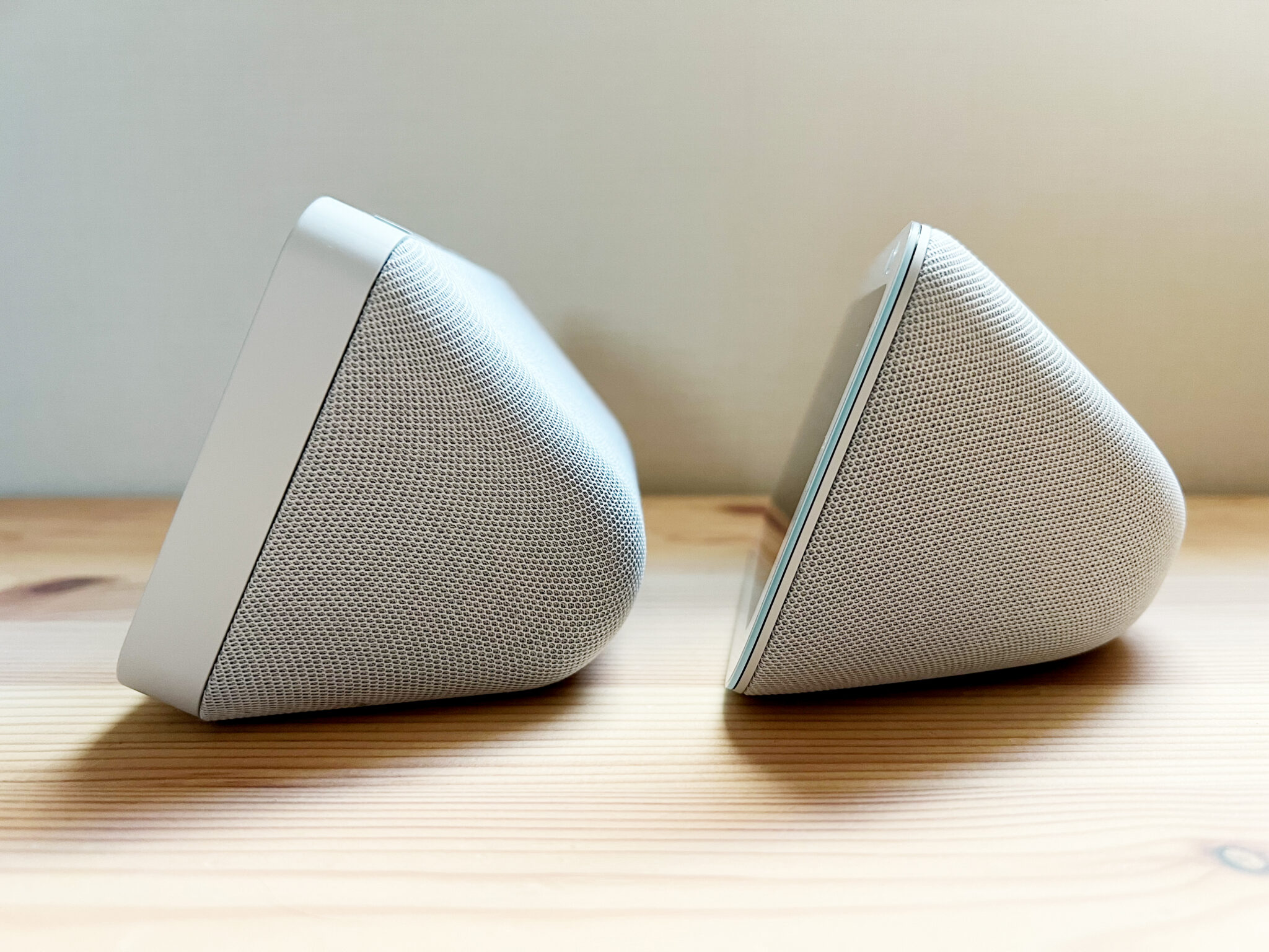 echo show 5 第3世代 (エコーショー5) レビュー / 第2世代との違いを実機比較 & 音質の違いも比較